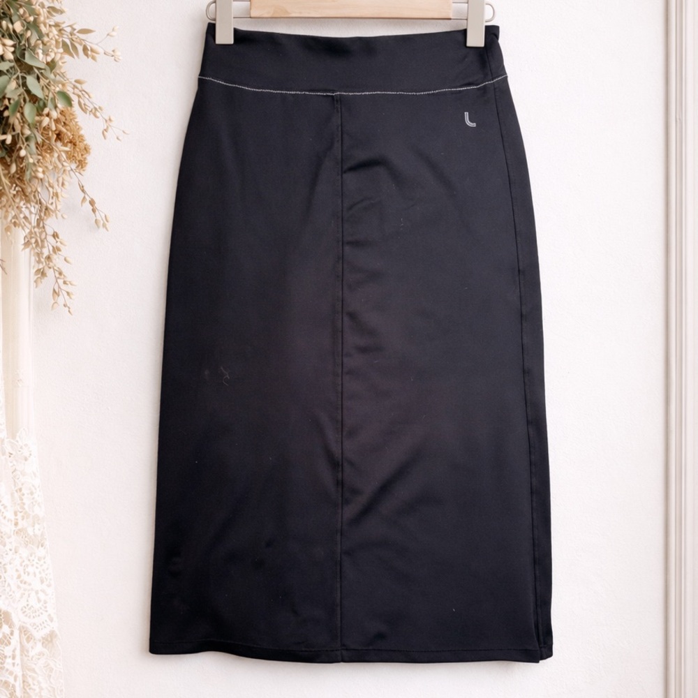 Lole Black Slip On Elastic Waist Skirt